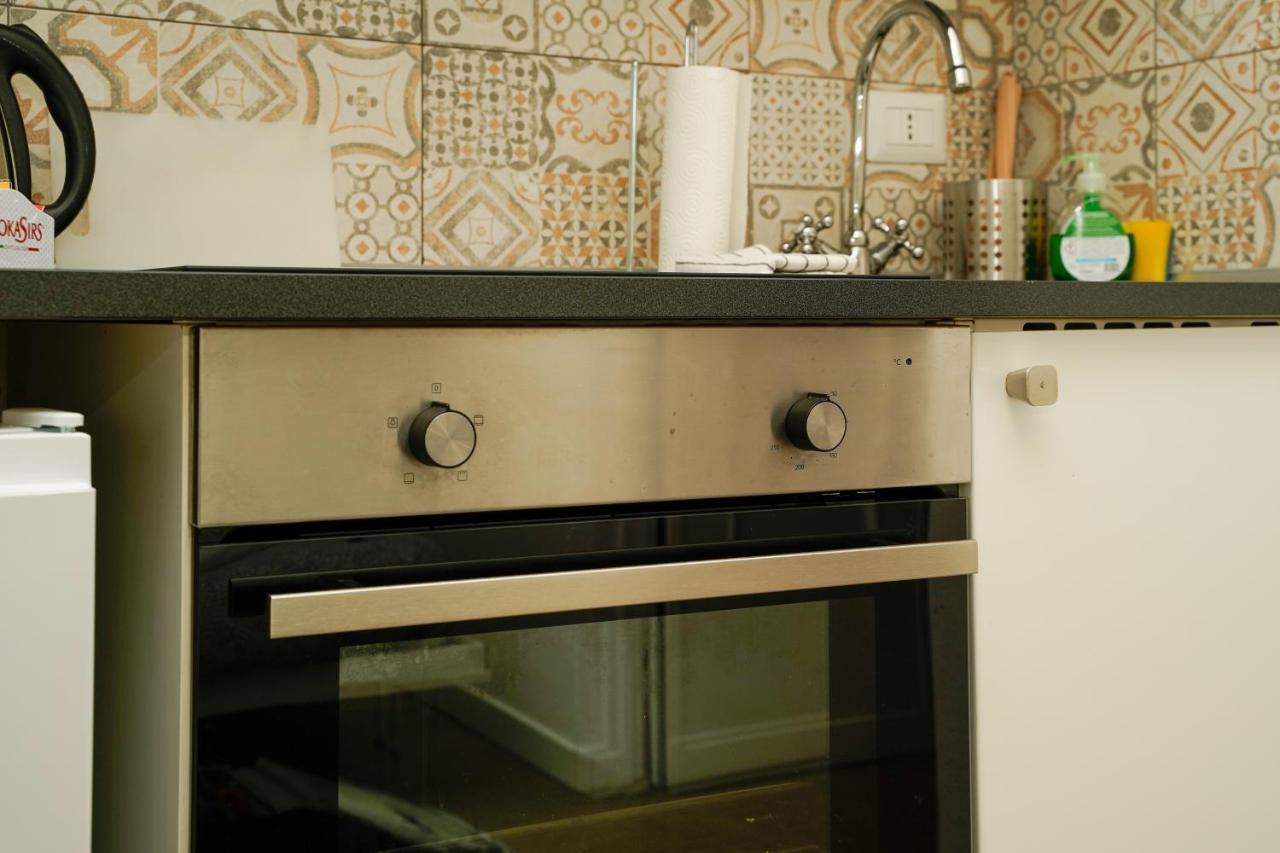 Ferienwohnung Bomboniera Sui Navigli Con A/C & Wi-Fi Mailand Exterior foto